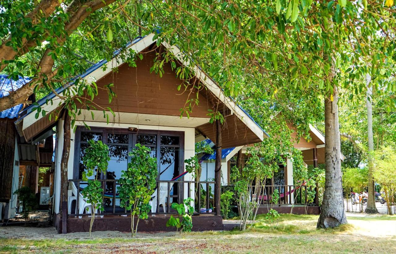 Coco Garden Resort Thongsala Exteriör bild